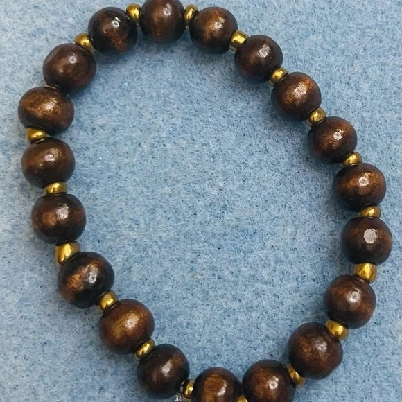 Brown Beaded Bracelet Jewelry - Picture 2 of 2